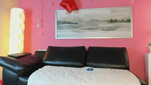 Tiffanysurez  online show from 02/17/25, 02:04