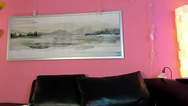 Tiffanysurez  online show from 09/19/25, 08:09