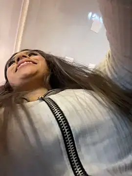 Tiffanysurez  online show from 02/13/26, 03:57