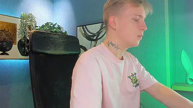 AlexxSweet online show from 11/16/25, 06:52