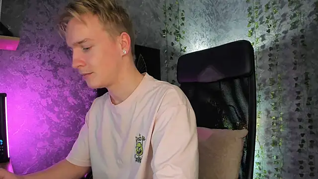 AlexxSweet online show from 11/30/25, 07:01