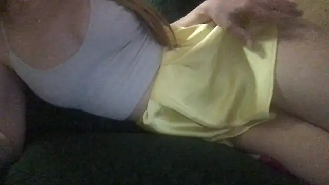 addiebby33 online show from 10/18/25, 10:21