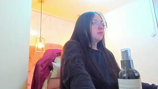 Snapshot of nalalye_cruzz_ chatting on 01/24/25, 03:11 nalalye cruzz online show from 01/24/25, 03:11