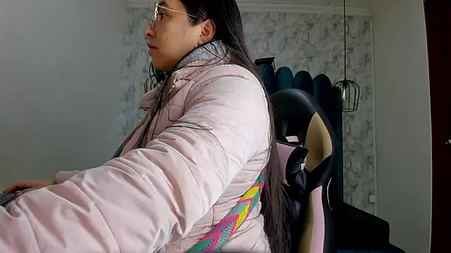 nalalye cruzz  online show from 01/17/26, 02:49