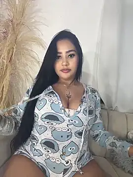 Luisa Fernandaa online show from 02/18/26, 01:45