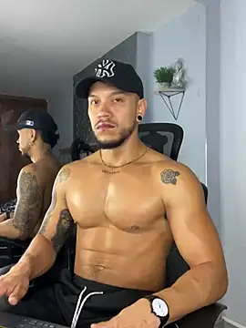 ARON TAYLER01 online show from 02/02/25, 12:35