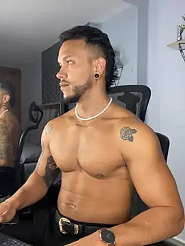 ARON TAYLER01 online show from 03/09/25, 12:42