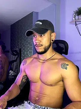 ARON TAYLER01 online show from 09/23/25, 10:29