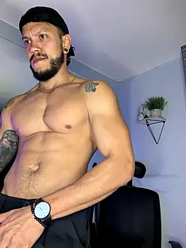 ARON TAYLER01 online show from 11/29/25, 10:29