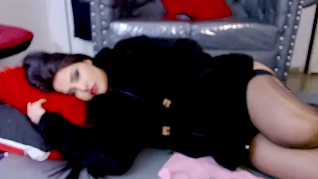 misslombana online show from 02/15/26, 07:51