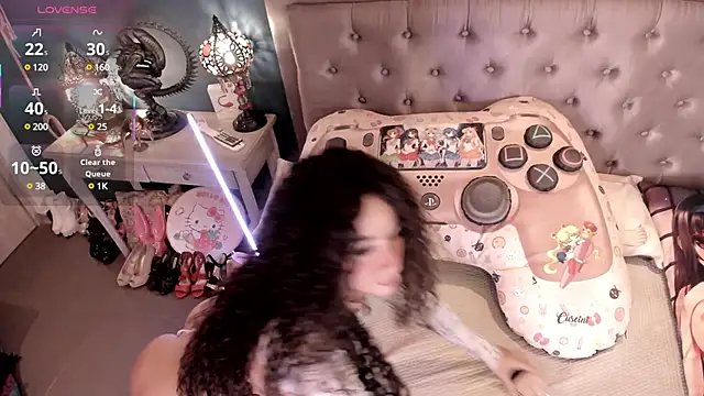 Snapshot of Orianna_reed_ chatting on 02/13/25, 11:28 Orianna reed online show from 02/13/25, 11:28