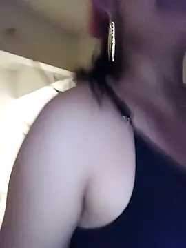 Snapshot of demonaughtyyy chatting on 01/01/25, 05:01 demonaughtyyy online show from 01/01/25, 05:01