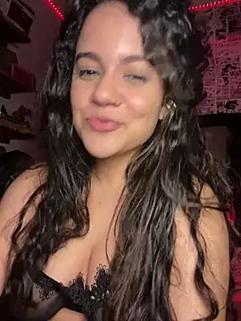 Snapshot of demonaughtyyy chatting on 03/08/25, 04:23 demonaughtyyy online show from 03/08/25, 04:23