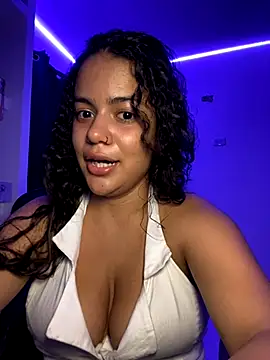 Snapshot of demonaughtyyy chatting on 10/09/25, 03:15 demonaughtyyy online show from 10/09/25, 03:15