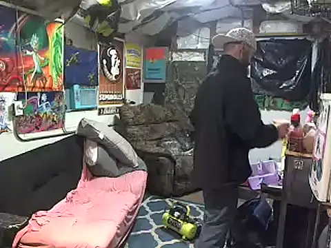 CloudDadddyyy420 online show from 12/21/24, 04:03