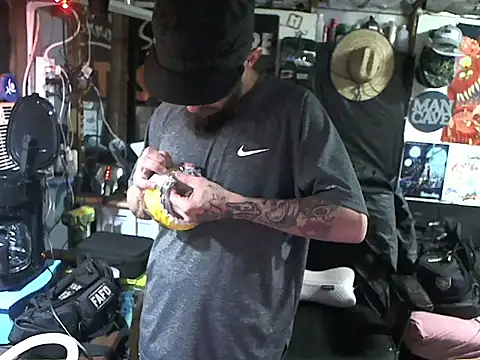 CloudDadddyyy420 online show from 12/25/24, 04:22