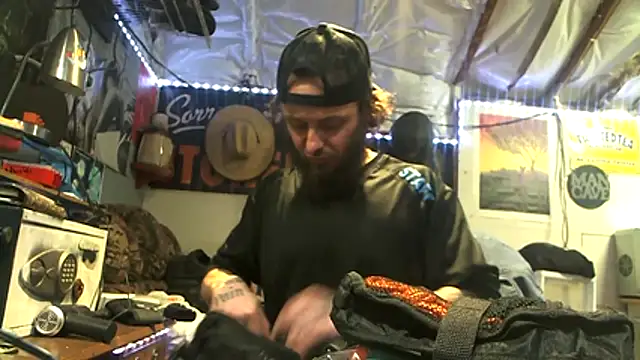 CloudDadddyyy420 online show from 10/29/25, 02:19