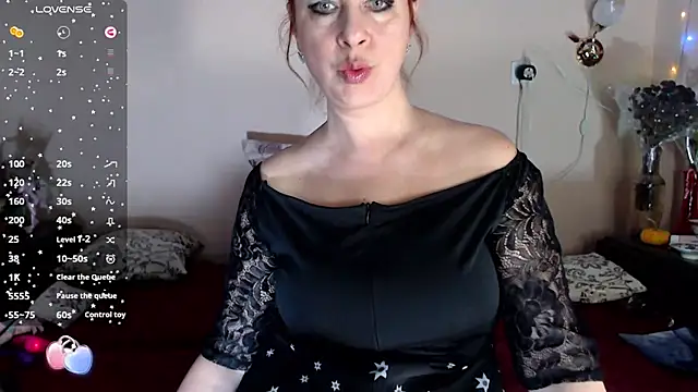 Snapshot of VanezaSmith chatting on 02/26/25, 12:16 VanezaSmith online show from 02/26/25, 12:16