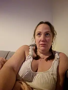 Wisie Cutie online show from 12/30/24, 08:47