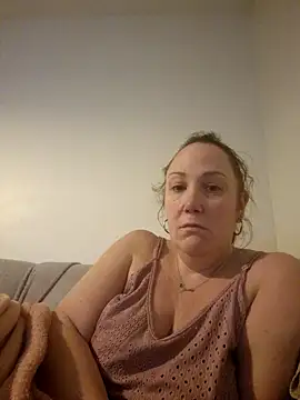 Wisie Cutie online show from 01/08/25, 10:58