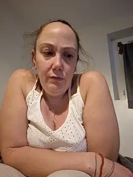 Wisie Cutie online show from 11/27/25, 11:07