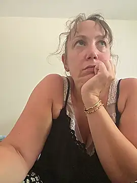 Wisie Cutie online show from 06/19/26, 02:10