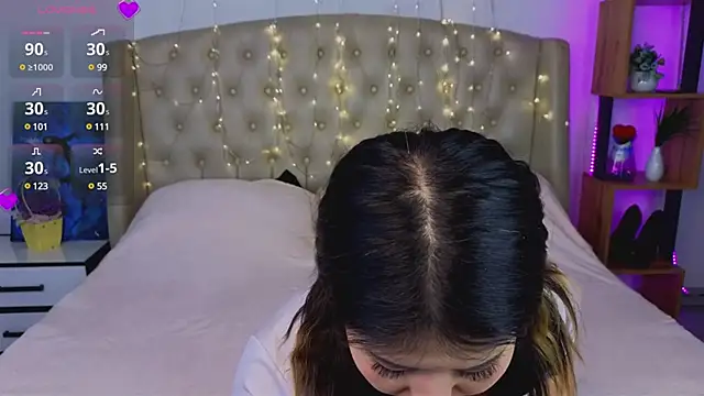 Snapshot of Wendy__Hills chatting on 01/21/25, 12:50 Wendy Hills online show from 01/21/25, 12:50