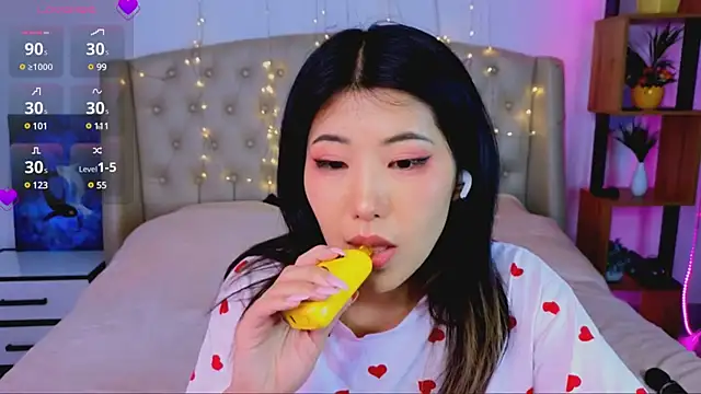 Snapshot of Wendy__Hills chatting on 03/10/25, 06:45 Wendy Hills online show from 03/10/25, 06:45