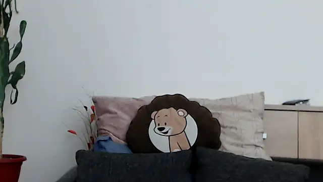 rosie69 online show from 02/13/25, 04:50