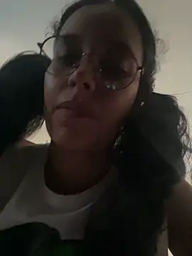 Snapshot of Annya-sweet chatting on 01/29/25, 02:42 Annya-sweet online show from 01/29/25, 02:42