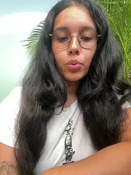 Snapshot of Annya-sweet chatting on 02/19/25, 02:55 Annya-sweet online show from 02/19/25, 02:55