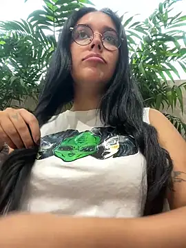 Snapshot of Annya-sweet chatting on 02/25/25, 02:54 Annya-sweet online show from 02/25/25, 02:54