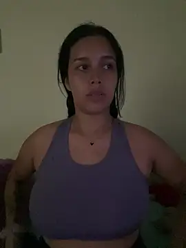 Snapshot of Annya-sweet chatting on 02/27/25, 02:32 Annya-sweet online show from 02/27/25, 02:32