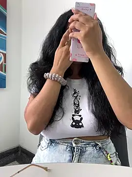 Snapshot of Annya-sweet chatting on 03/01/25, 02:55 Annya-sweet online show from 03/01/25, 02:55