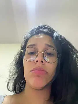 Snapshot of Annya-sweet chatting on 03/04/25, 03:11 Annya-sweet online show from 03/04/25, 03:11