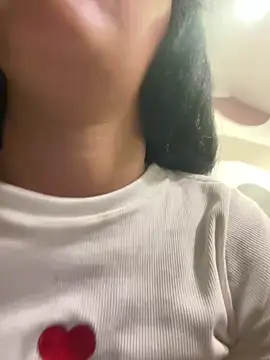 Snapshot of Annya-sweet chatting on 03/08/25, 03:02 Annya-sweet online show from 03/08/25, 03:02