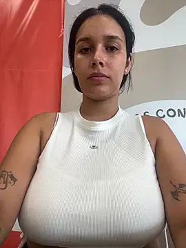 Snapshot of Annya-sweet chatting on 03/11/25, 02:51 Annya-sweet online show from 03/11/25, 02:51