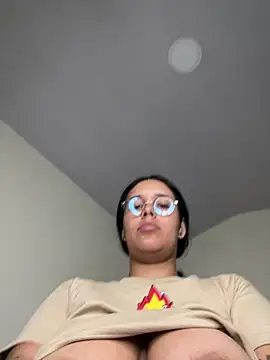 Snapshot of Annya-sweet chatting on 03/18/25, 12:16 Annya-sweet online show from 03/18/25, 12:16