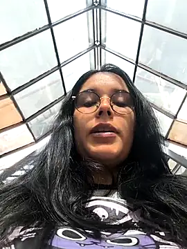 Snapshot of Annya-sweet chatting on 09/15/25, 02:39 Annya-sweet online show from 09/15/25, 02:39