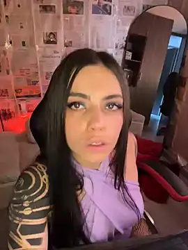 i am nina  online show from 04/04/26, 09:01