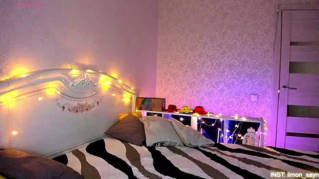 LillyMoure  online show from 02/20/26, 11:05