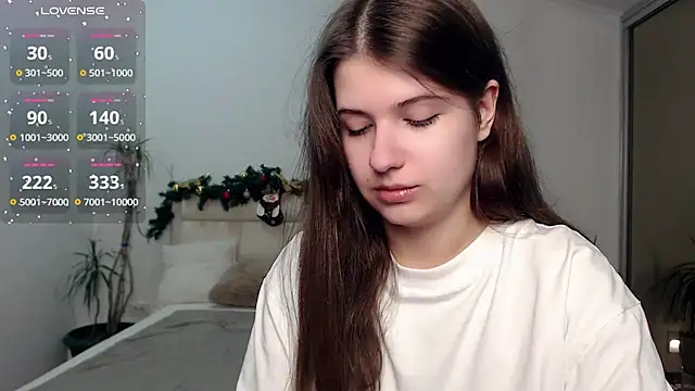 Snapshot of SayMeow_ chatting on 12/16/24, 08:37 SayMeow  online show from 12/16/24, 08:37