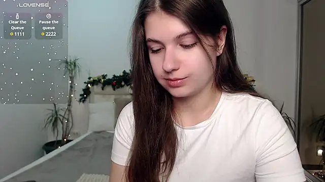 Snapshot of SayMeow_ chatting on 12/20/24, 09:06 SayMeow  online show from 12/20/24, 09:06