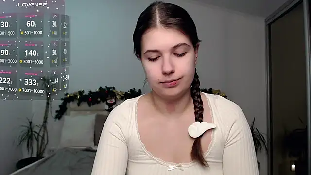 Snapshot of SayMeow_ chatting on 12/27/24, 11:21 SayMeow  online show from 12/27/24, 11:21