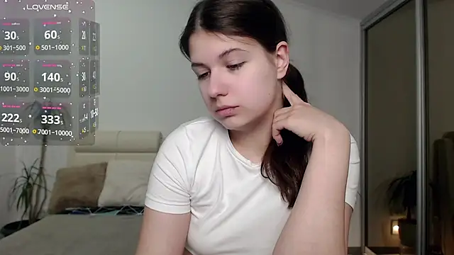 Snapshot of SayMeow_ chatting on 02/16/25, 03:37 SayMeow  online show from 02/16/25, 03:37