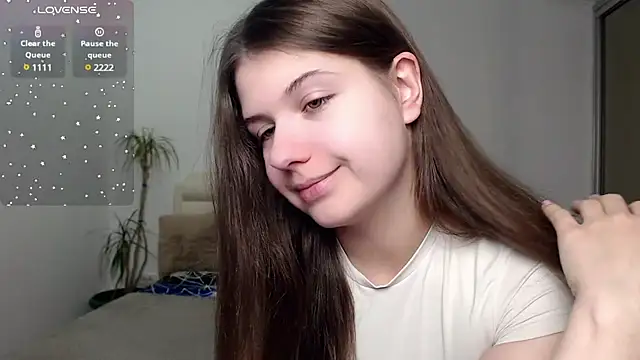 Snapshot of SayMeow_ chatting on 02/22/25, 08:42 SayMeow  online show from 02/22/25, 08:42