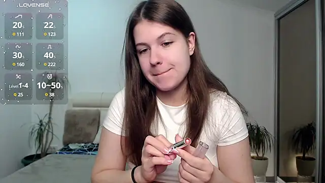 Snapshot of SayMeow_ chatting on 03/08/25, 02:23 SayMeow  online show from 03/08/25, 02:23