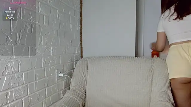 Snapshot of SayMeow_ chatting on 09/18/25, 03:14 SayMeow  online show from 09/18/25, 03:14
