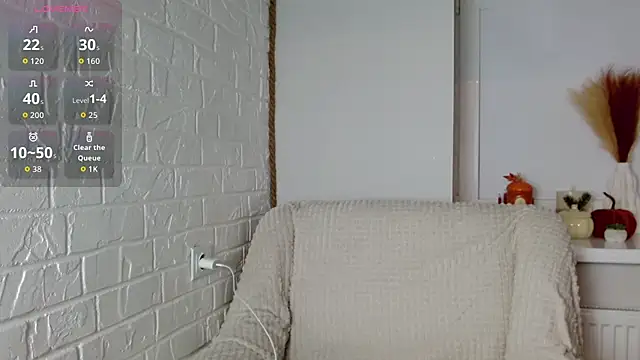 Snapshot of SayMeow_ chatting on 09/25/25, 09:51 SayMeow  online show from 09/25/25, 09:51