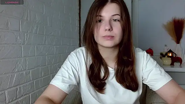 Snapshot of SayMeow_ chatting on 10/12/25, 05:39 SayMeow  online show from 10/12/25, 05:39